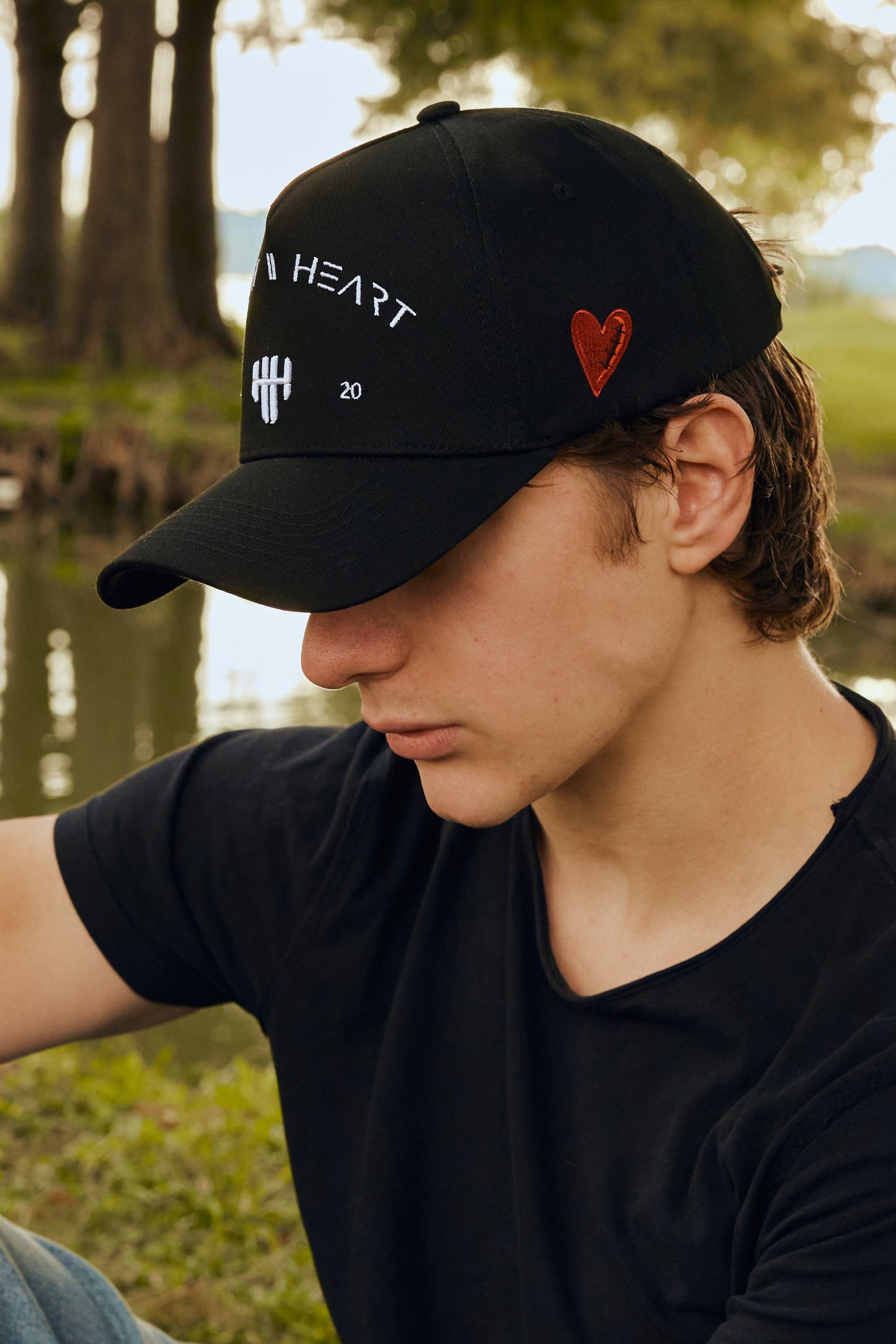 "HEART ll HEART” Classic Snapback - Black